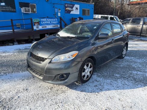 Used 2010 Toyota Matrix image 4