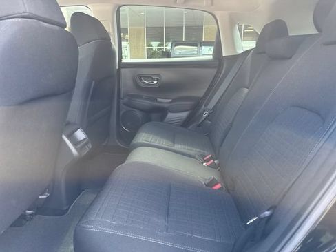 Certified 2025 Honda HR-V LX image 19