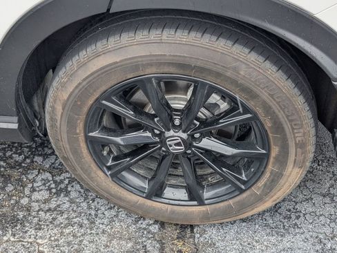 Used 2025 Honda CR-V Sport image 9