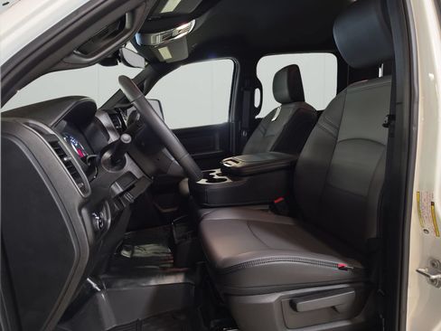 New 2026 RAM 2500 Tradesman AWD/4WD image 11