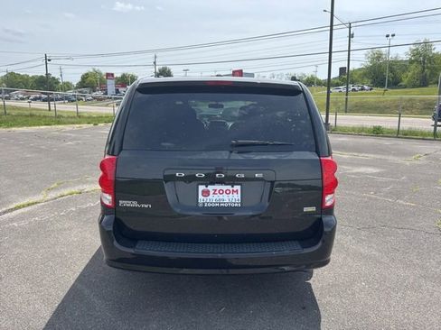 Used 2018 Dodge Grand Caravan SE FWD image 7