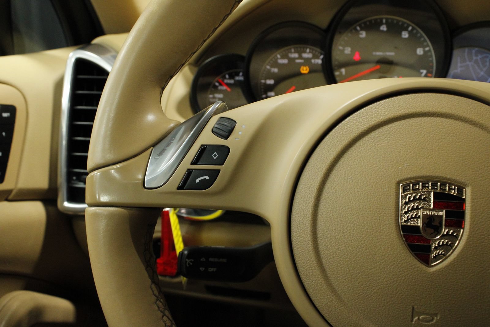 Used 2011 Porsche Cayenne S AWD/4WD image 26