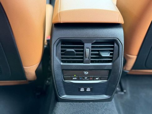 Used 2023 BMW 330i Sedan w/ Driving Assistance Package image 49