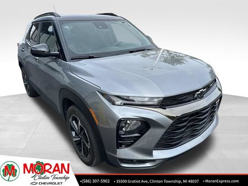 Used 2023 Chevrolet TrailBlazer RS w/ Convenience Package FWD image 2