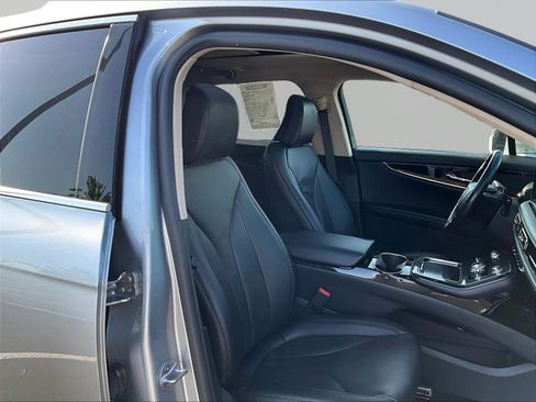 Used 2023 Lincoln Nautilus Reserve AWD/4WD image 29
