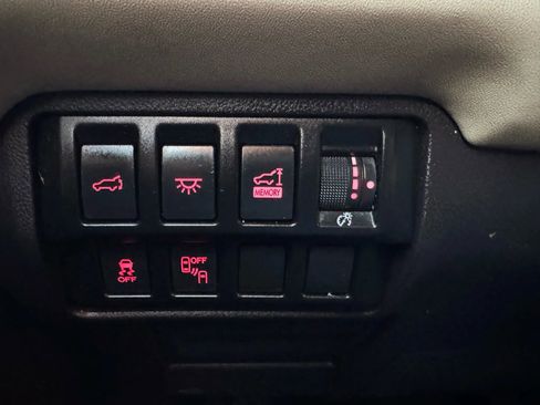 Used 2020 Subaru Ascent Limited w/ Technology Package image 25