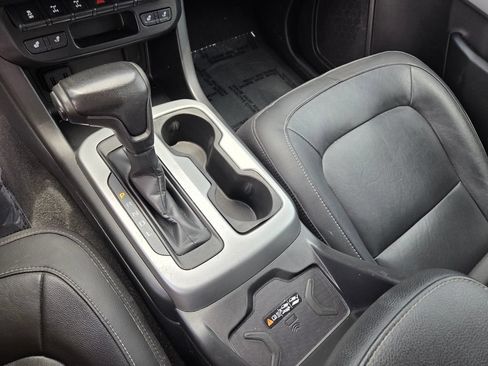 Certified 2021 Chevrolet Colorado ZR2 w/ ZR2 Midnight Special Edition AWD/4WD image 26