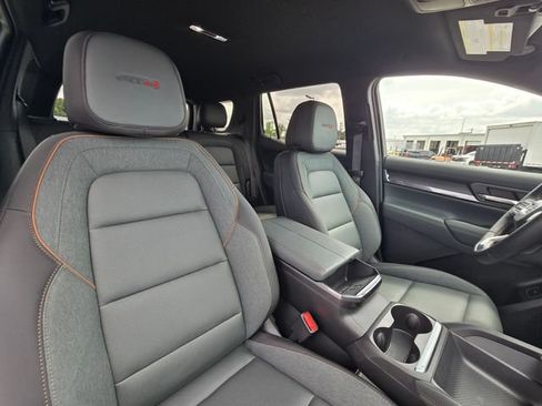 Used 2026 GMC Terrain AT4 AWD/4WD image 21