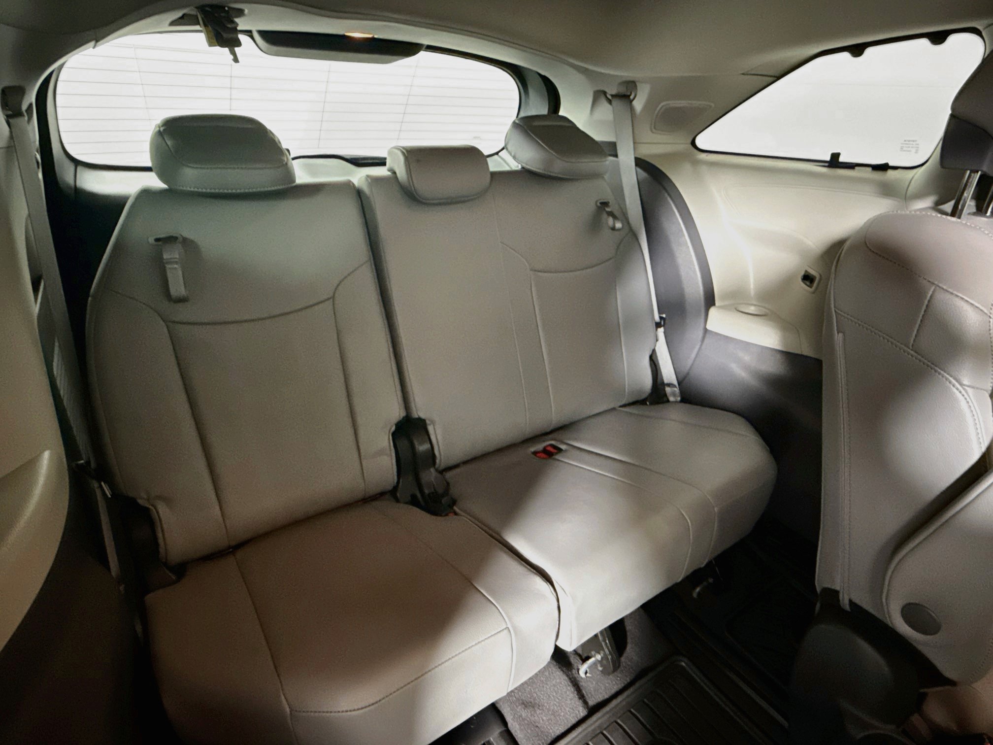 Certified 2024 Toyota Sienna Limited AWD/4WD image 27