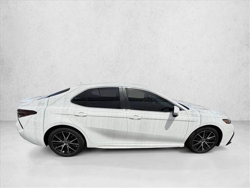 Certified 2023 Toyota Camry SE AWD/4WD image 4