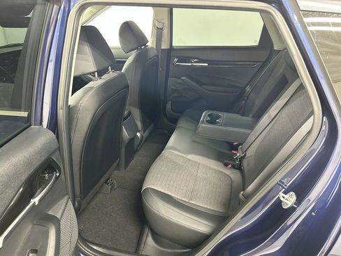 Used 2021 Kia Seltos S AWD/4WD image 19