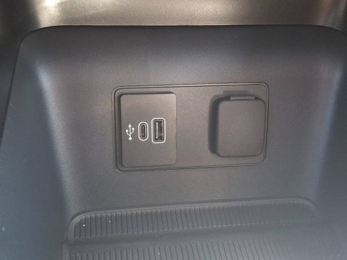 New 2026 Ford Explorer ST-Line AWD/4WD image 17
