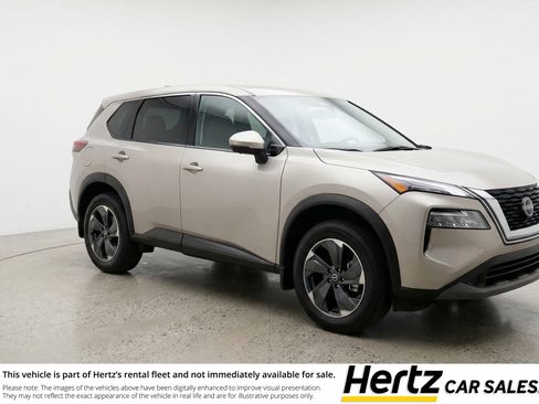 Used 2025 Nissan Rogue SV image 1