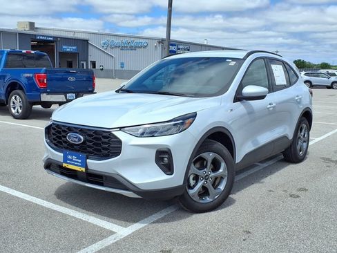 Certified 2025 Ford Escape ST-Line Select w/ Tech Pack #1 AWD/4WD image 1