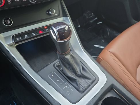 Used 2022 Audi Q3 2.0T Premium Plus w/ Premium Plus Package image 22