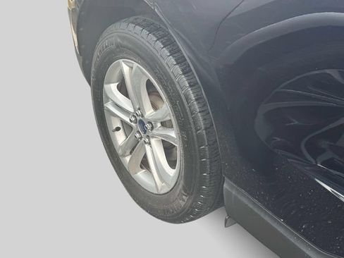 Used 2019 Ford Edge SEL w/ Equipment Group 201A AWD/4WD image 8