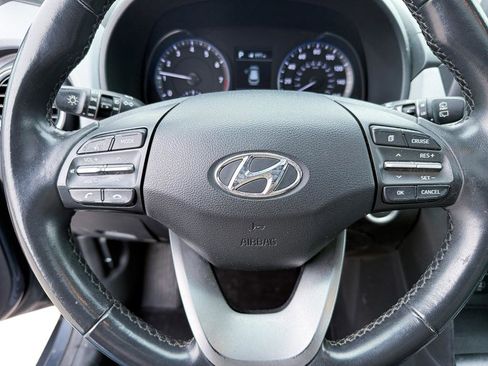 Used 2018 Hyundai Kona Limited image 15