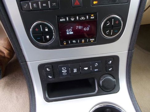 Used 2012 GMC Acadia SLT image 32