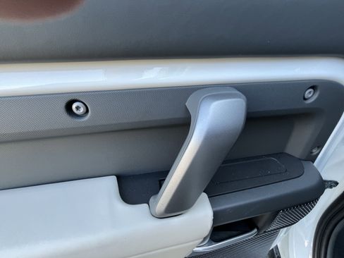 Used 2023 Land Rover Defender 110 X-Dynamic SE AWD/4WD image 30