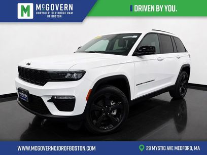 Used 2023 Jeep Grand Cherokee Limited w/ Black Appearance Package