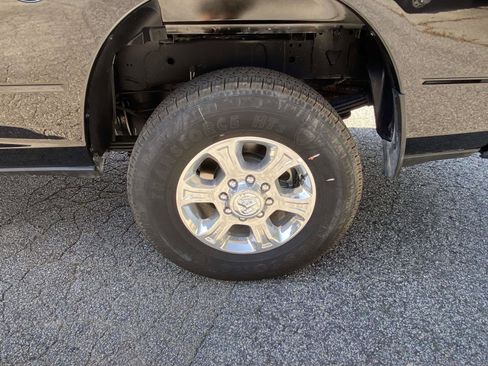 Used 2025 RAM 3500 Big Horn image 21