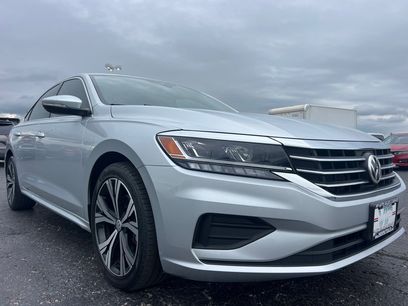 Used 2021 Volkswagen Passat 2.0T SE