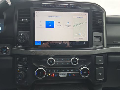 Used 2024 Ford F350 Platinum image 29