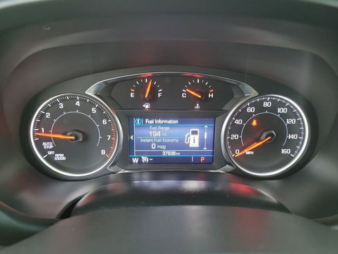 Used 2023 GMC Acadia SLE image 7