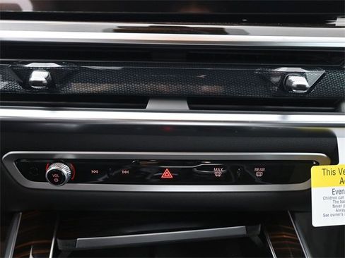 New 2026 BMW X5 sDrive40i image 9