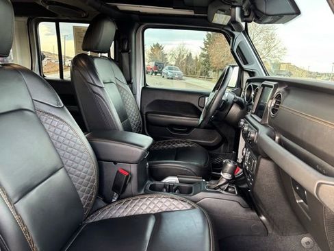 Certified 2021 Jeep Wrangler Unlimited Sahara image 29