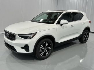 New 2025 Volvo XC40 B5 Core w/ Protection Package Premier image 1