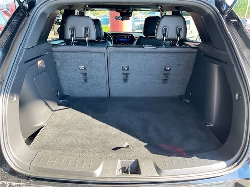 Used 2024 Chevrolet TrailBlazer RS w/ Driver Confidence Package image 24