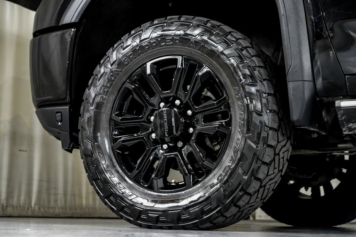 Used 2022 GMC Sierra 2500 Denali w/ Denali Black Diamond Edition AWD/4WD image 57