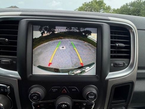 Used 2017 RAM 1500 Big Horn RWD image 28