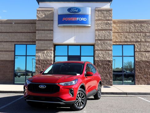 New 2026 Ford Escape SE image 2