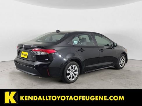 Used 2024 Toyota Corolla LE FWD image 5