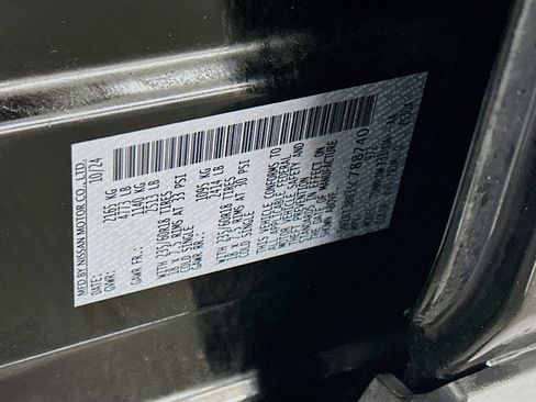 Used 2025 Nissan Rogue SV image 12