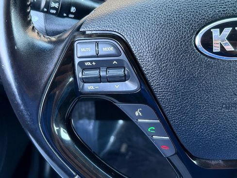 Used 2018 Kia Forte S w/ S Technology Plus Package FWD image 27