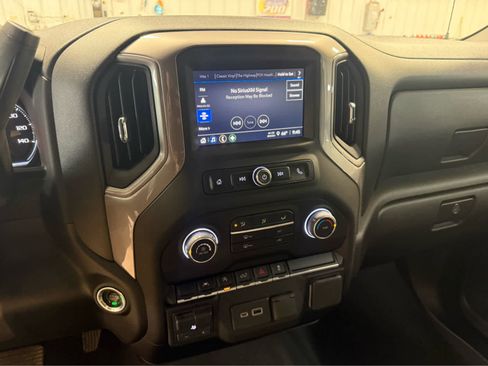 Used 2023 Chevrolet Silverado 1500 Custom AWD/4WD image 13