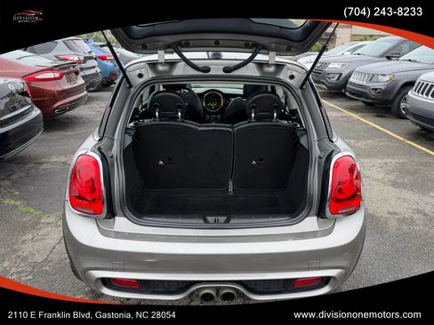 Used 2017 MINI Cooper S FWD image 8