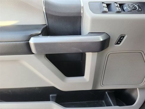 Used 2022 Ford F250 XLT w/ FX4 Off-Road Package image 23