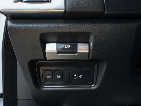 Used 2020 Jaguar E-PACE SE AWD/4WD image 17