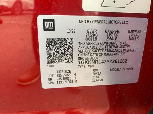 Used 2023 GMC Acadia SLE w/ Driver Convenience Package image 16