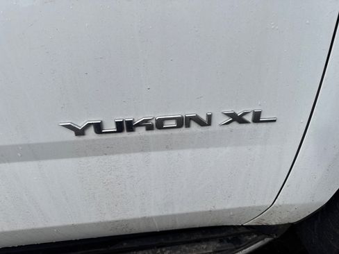 Used 2020 GMC Yukon XL SLT w/ HD Trailering Package image 27