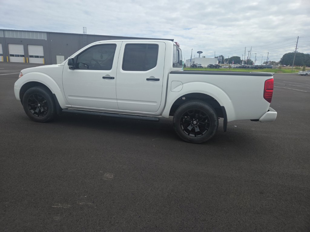 Used 2021 Nissan Frontier SV w/ Midnight Edition Floor Mats AWD/4WD image 12