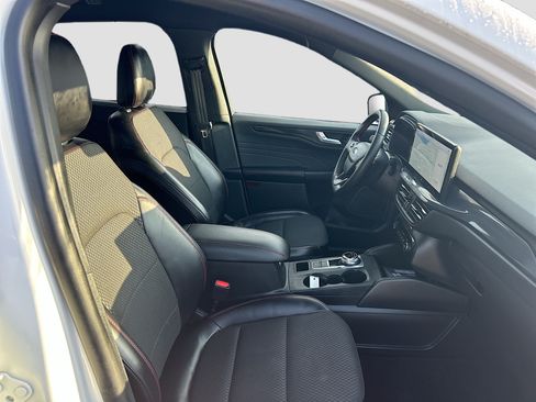 Certified 2024 Ford Escape ST-Line w/ Tech Pack #1 FWD image 28