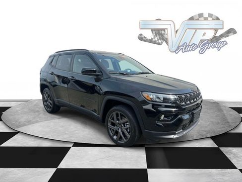 Used 2026 Jeep Compass Limited image 1