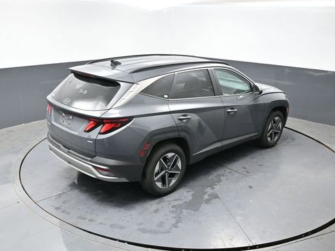 Used 2025 Hyundai Tucson SEL AWD/4WD image 13