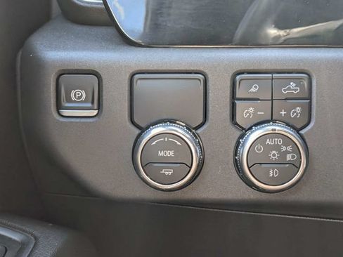 Used 2025 GMC Sierra 1500 SLT RWD image 22