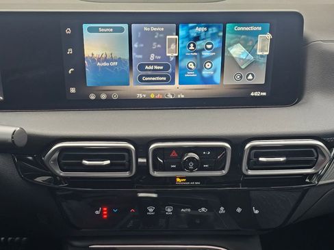 New 2026 Nissan Sentra SV w/ SV Convenience Package FWD image 13